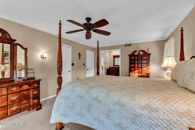 27 Heron Drive, Marlboro, NJ 07746