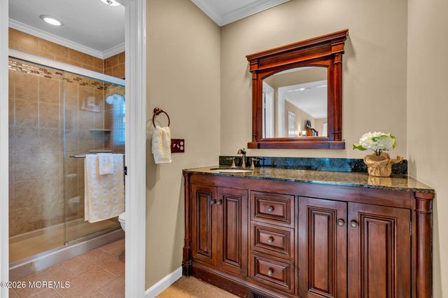 27 Heron Drive, Marlboro, NJ 07746