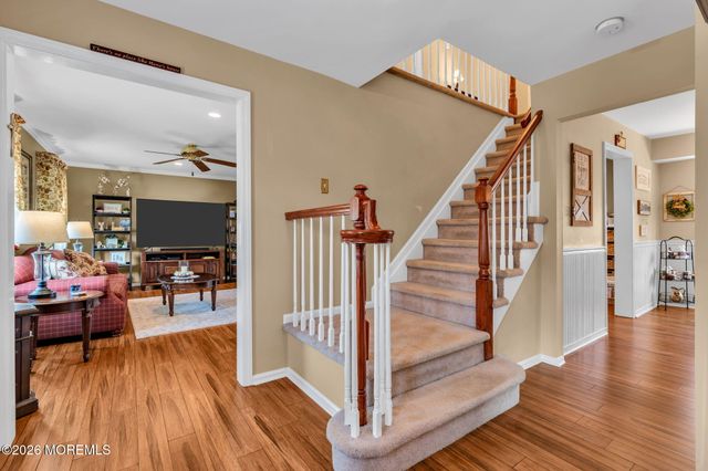 27 Heron Drive, Marlboro, NJ 07746