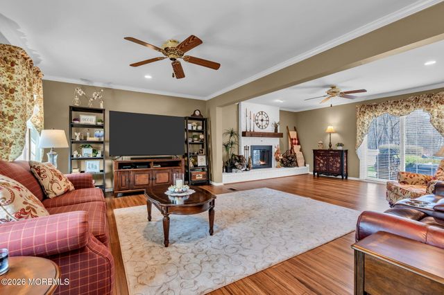 27 Heron Drive, Marlboro, NJ 07746