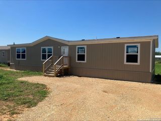 312 Maravillas, Pleasanton, TX 78064