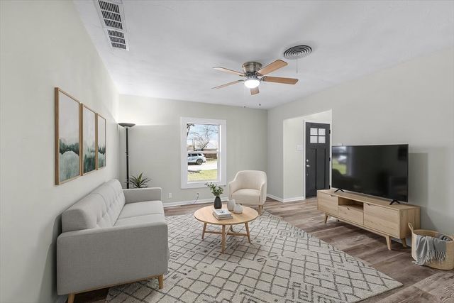 4701 Darla Drive, Fort Worth, TX 76132