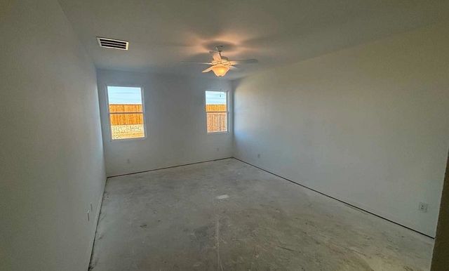 657 Tyronza Drive, Justin, TX 76247