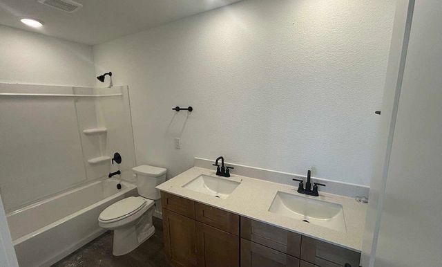 657 Tyronza Drive, Justin, TX 76247