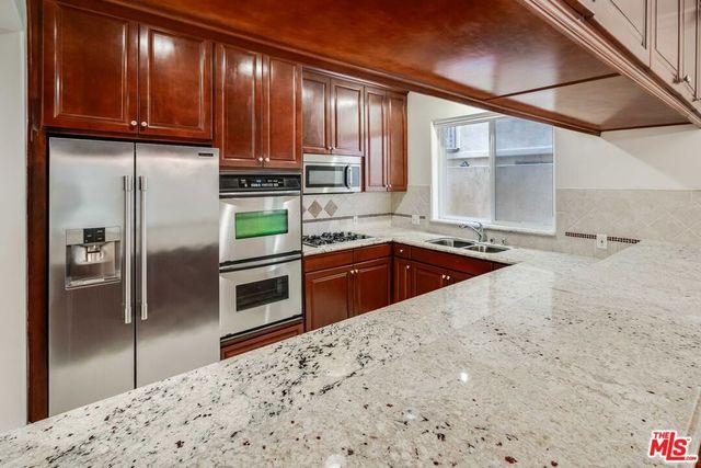 2306 Fox Hills Drive 102, Los Angeles, CA 90064