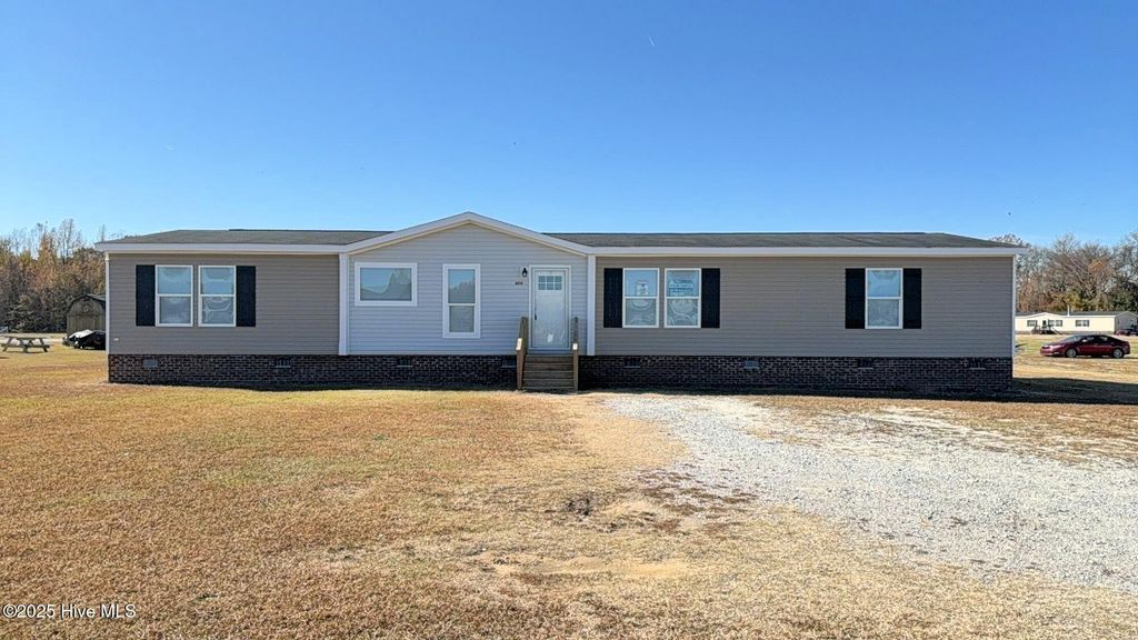 454 Whitehurst Lane, Tarboro, NC 27886