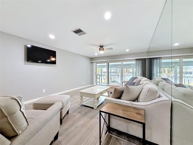 355 BOCA CIEGA POINT BOULEVARD 355, St Petersburg, FL 33708