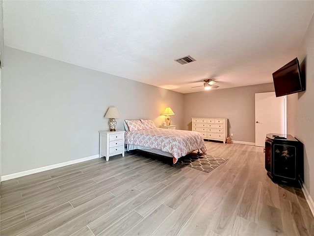 355 BOCA CIEGA POINT BOULEVARD 355, St Petersburg, FL 33708
