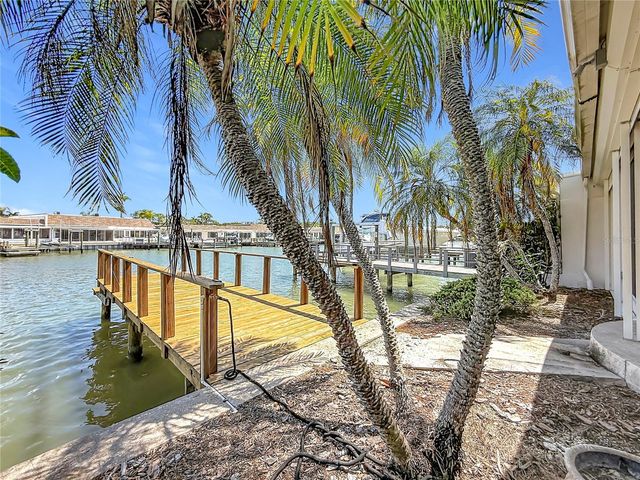 355 BOCA CIEGA POINT BOULEVARD 355, St Petersburg, FL 33708