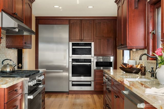 12715 Palatine Avenue N, Seattle, WA 98133