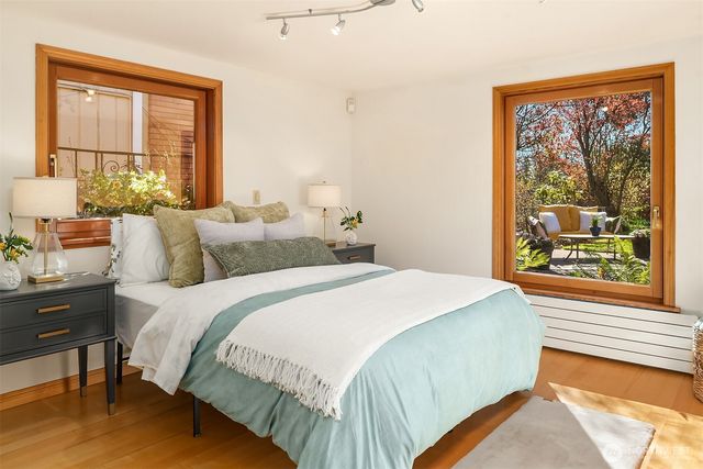 12715 Palatine Avenue N, Seattle, WA 98133