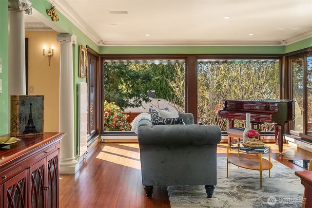 12715 Palatine Avenue N, Seattle, WA 98133