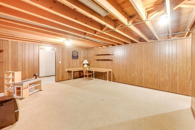 2505 E Mayfair Road, Arlington Heights, IL 60004