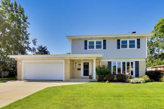 2505 E Mayfair Road, Arlington Heights, IL 60004