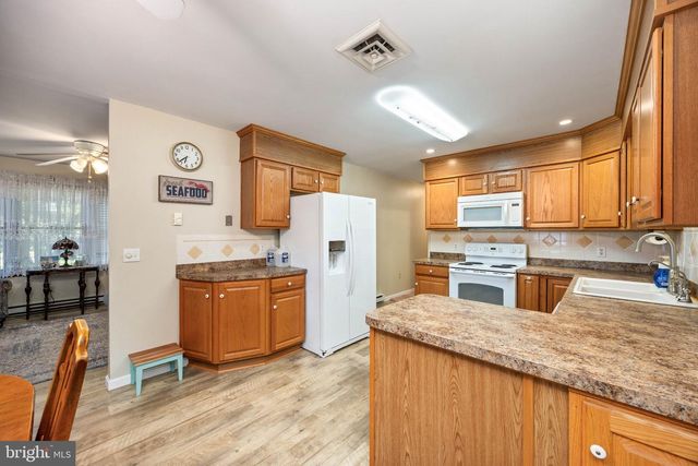 201 FAWN DR, Salisbury, MD 21804