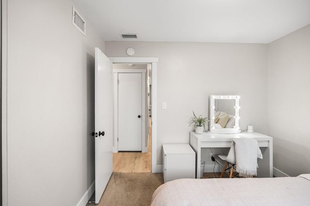 9672 Appalachian Dr, Sacramento, CA 95827