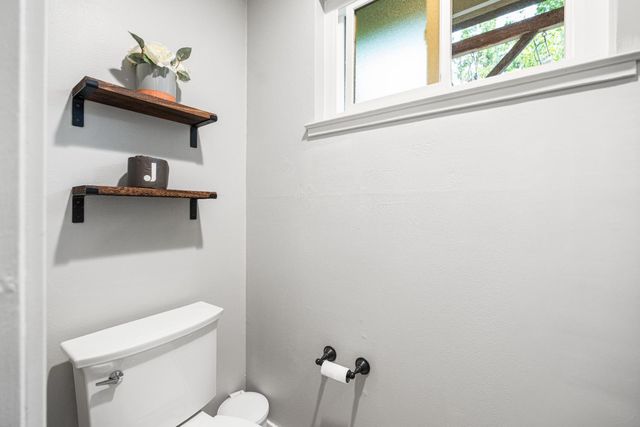 9672 Appalachian Dr, Sacramento, CA 95827
