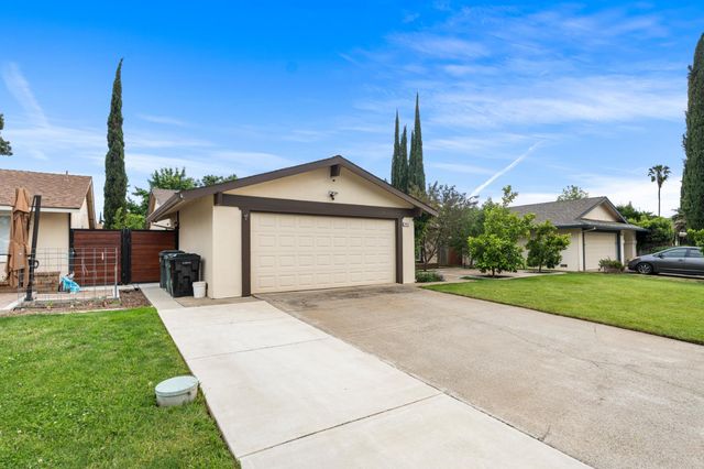 9672 Appalachian Dr, Sacramento, CA 95827