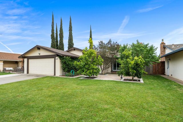 9672 Appalachian Dr, Sacramento, CA 95827