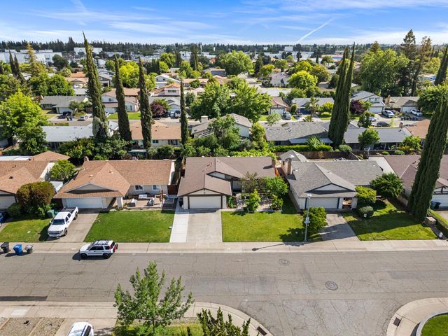 9672 Appalachian Dr, Sacramento, CA 95827