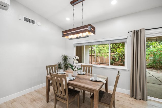 9672 Appalachian Dr, Sacramento, CA 95827
