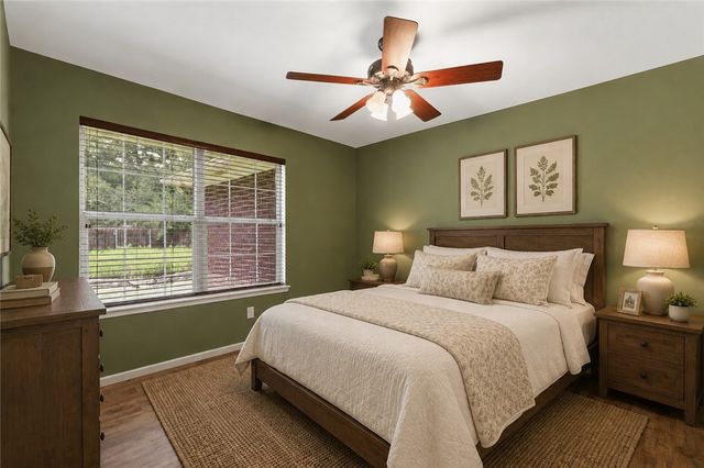 6204 London Circle, Bryan, TX 77802