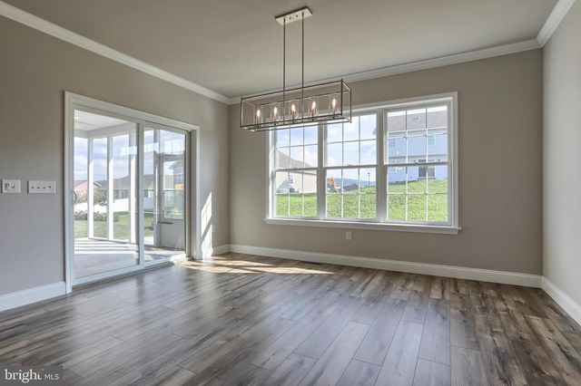 018 ROLLING MEADOW RD, Lebanon, PA 17046