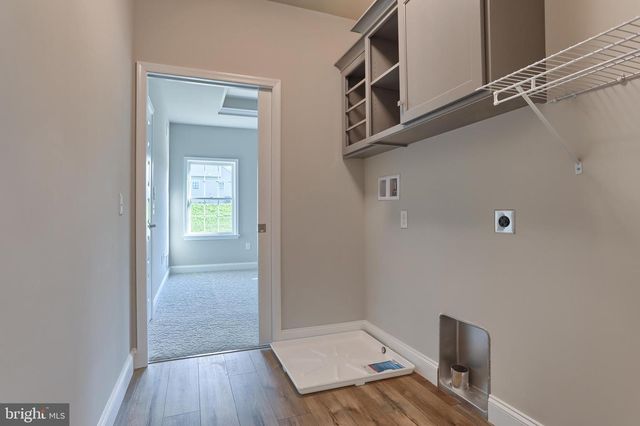 018 ROLLING MEADOW RD, Lebanon, PA 17046