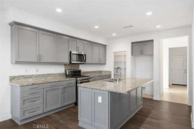 68 Fosco Street, Rancho Mission Viejo, CA 92694