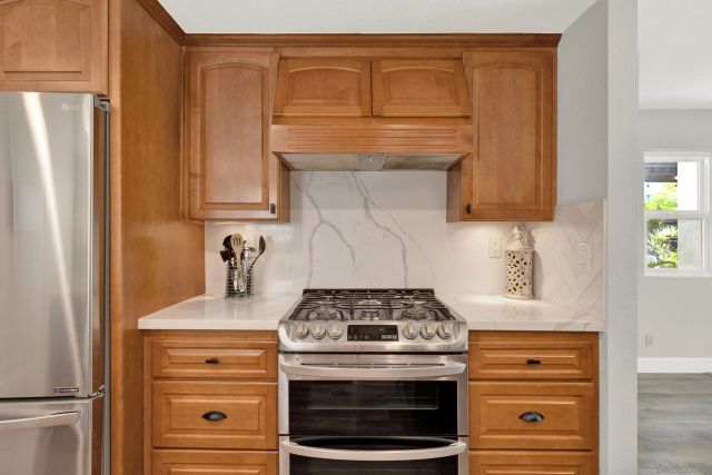 10961 Avenida De Los Lobos, San Diego, CA 92127