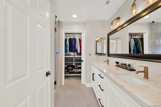 10961 Avenida De Los Lobos, San Diego, CA 92127