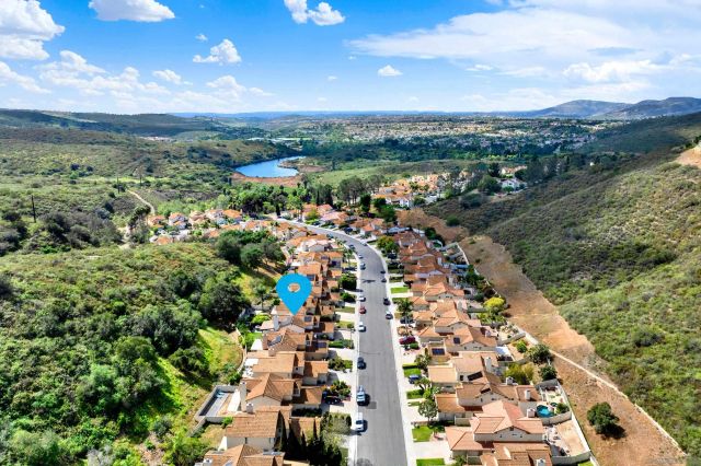 10961 Avenida De Los Lobos, San Diego, CA 92127