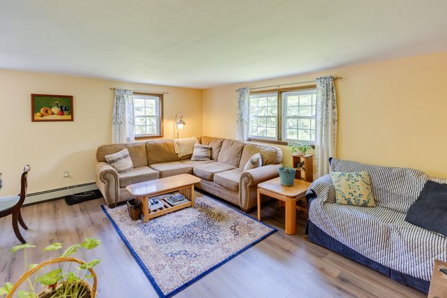 10 Mountain View Terrace, Plymouth, NH 03264