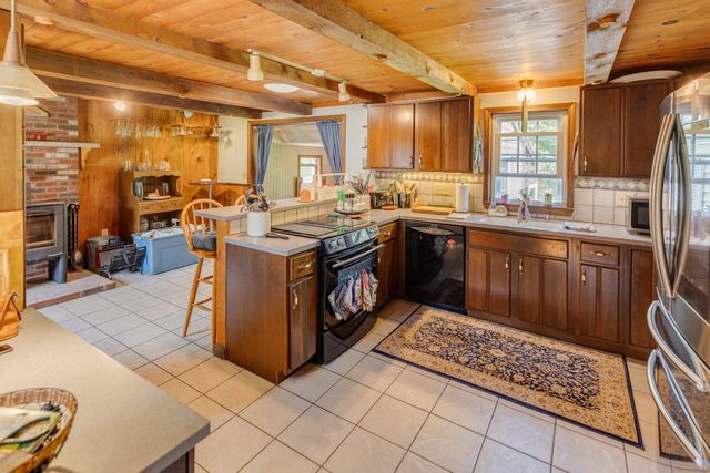 10 Mountain View Terrace, Plymouth, NH 03264