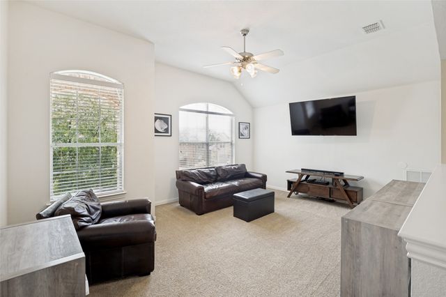 2641 Tradewinds Drive, Little Elm, TX 75068