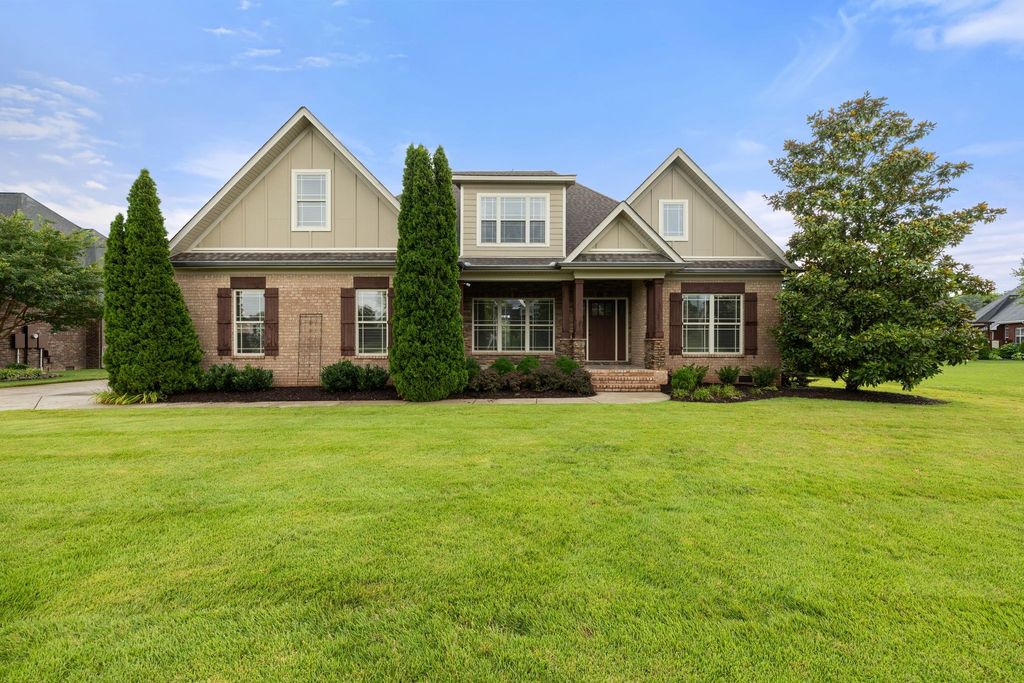 1118 Averwater Run, Murfreesboro, TN 37128