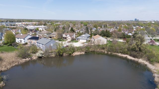 654 Easton Lane, Elk Grove Village, IL 60007