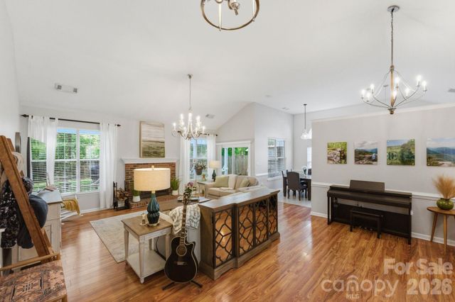 7715 Blythwood Lane, Charlotte, NC 28227