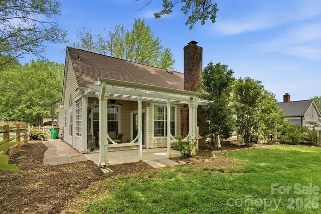 7715 Blythwood Lane, Charlotte, NC 28227