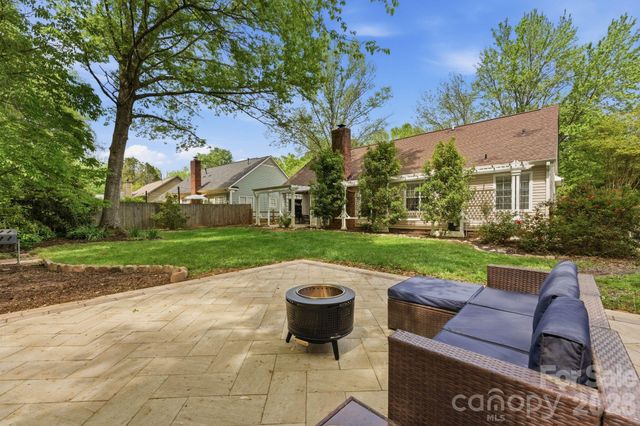 7715 Blythwood Lane, Charlotte, NC 28227