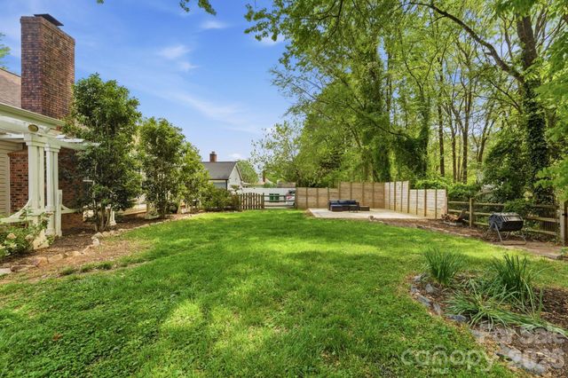 7715 Blythwood Lane, Charlotte, NC 28227