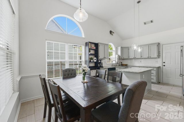 7715 Blythwood Lane, Charlotte, NC 28227