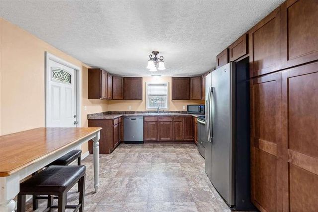 134 Corinth Poseyville Road, Bremen, GA 30110