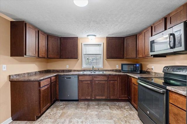 134 Corinth Poseyville Road, Bremen, GA 30110