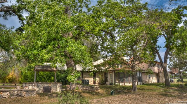 6623 Ranch Rd 1120, Rio Frio, TX 78879