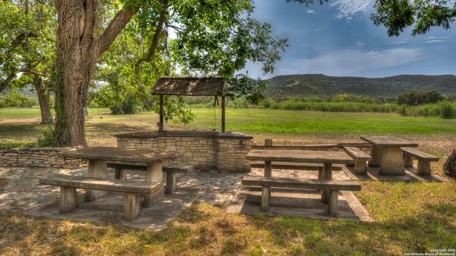 6623 Ranch Rd 1120, Rio Frio, TX 78879