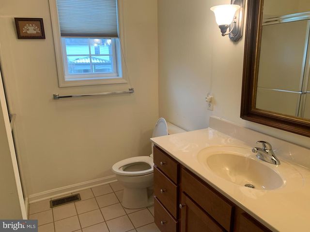 6 ROCKLEDGE COURT, Carlisle, PA 17015