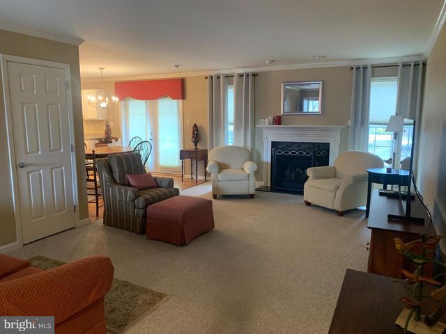 6 ROCKLEDGE COURT, Carlisle, PA 17015