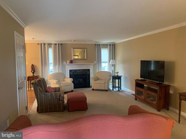 6 ROCKLEDGE COURT, Carlisle, PA 17015