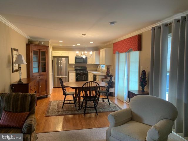 6 ROCKLEDGE COURT, Carlisle, PA 17015